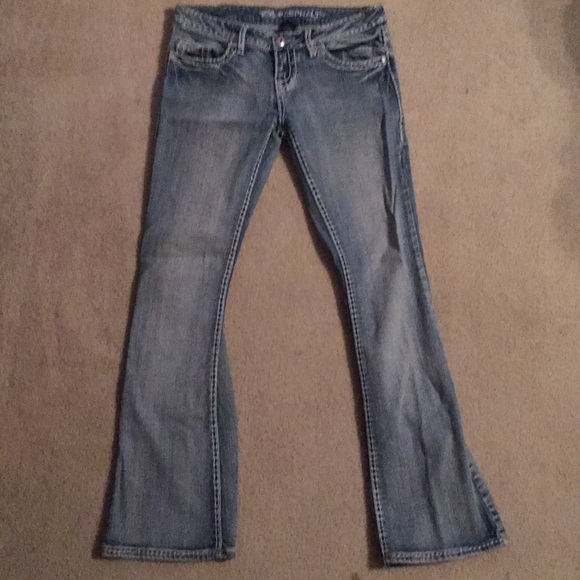 Blue Asphalt Light Wash Jeans - Picture 2 of 5